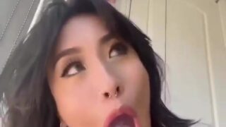 Kittynobi aka Tiffanobi Onlyfans Video Blowjob Dildo
